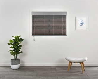 Timber Venetian blind, reveal fit